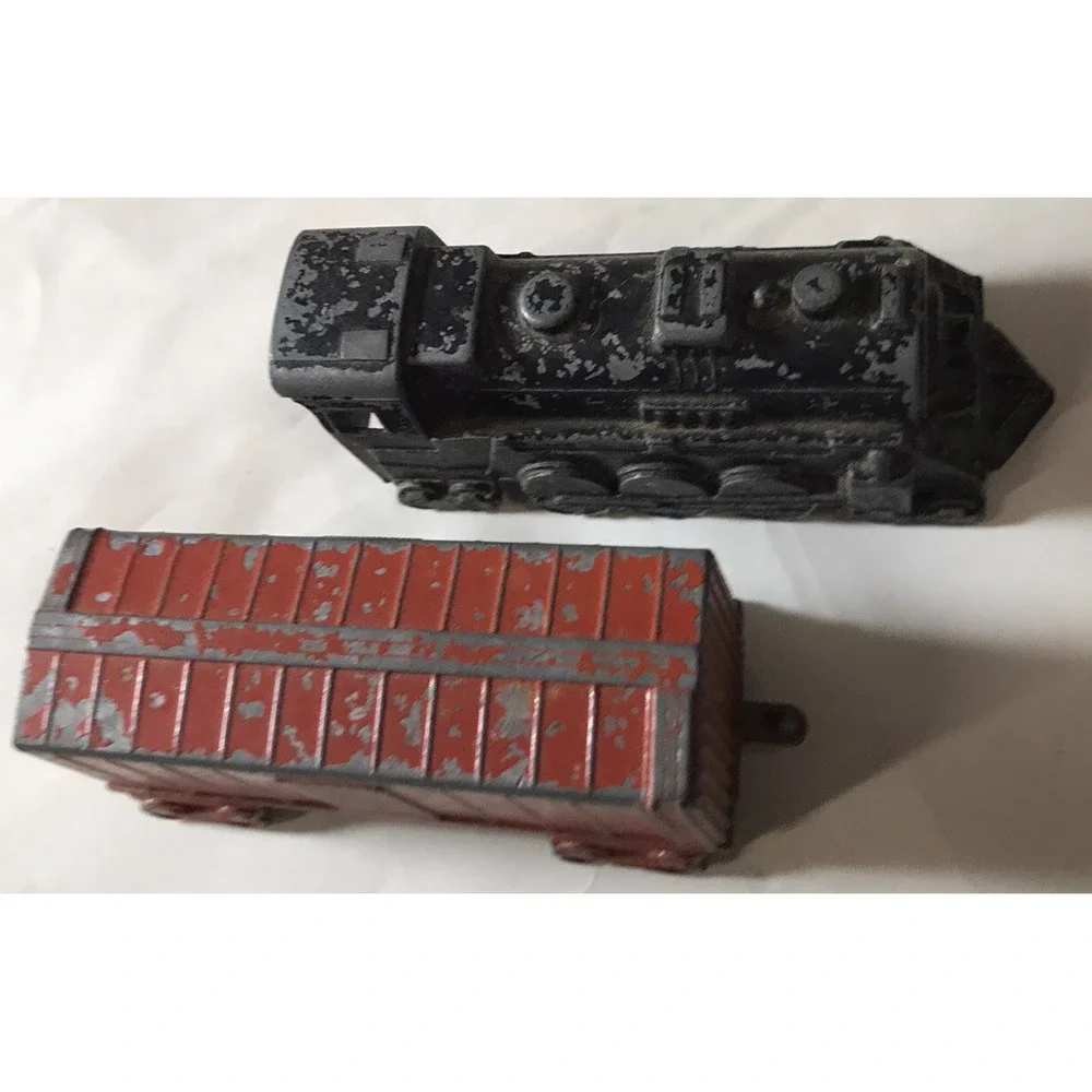 1950s  Midgetoy Rockford Illinois Vintage Diecast Train Engine lot of 2